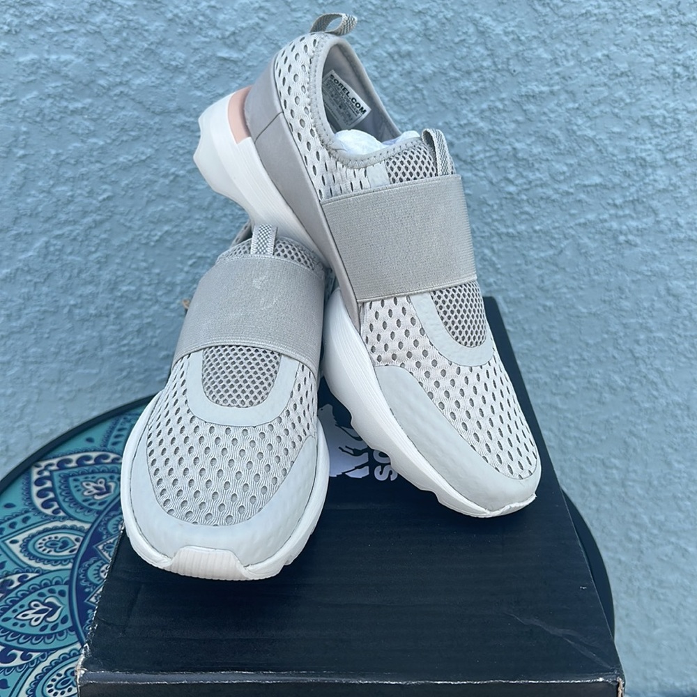 Sorel Women's Kinetic Impact Strap Shoes SIZE 9.5